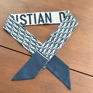 Designer Logo Silk Twilly in Navy & White